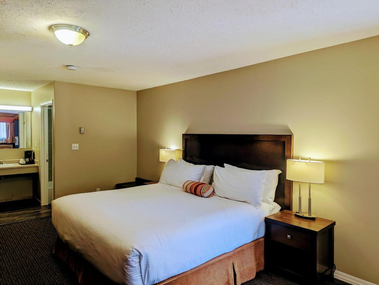 Alpine Inn & Suites เนลสัน ภายนอก รูปภาพ