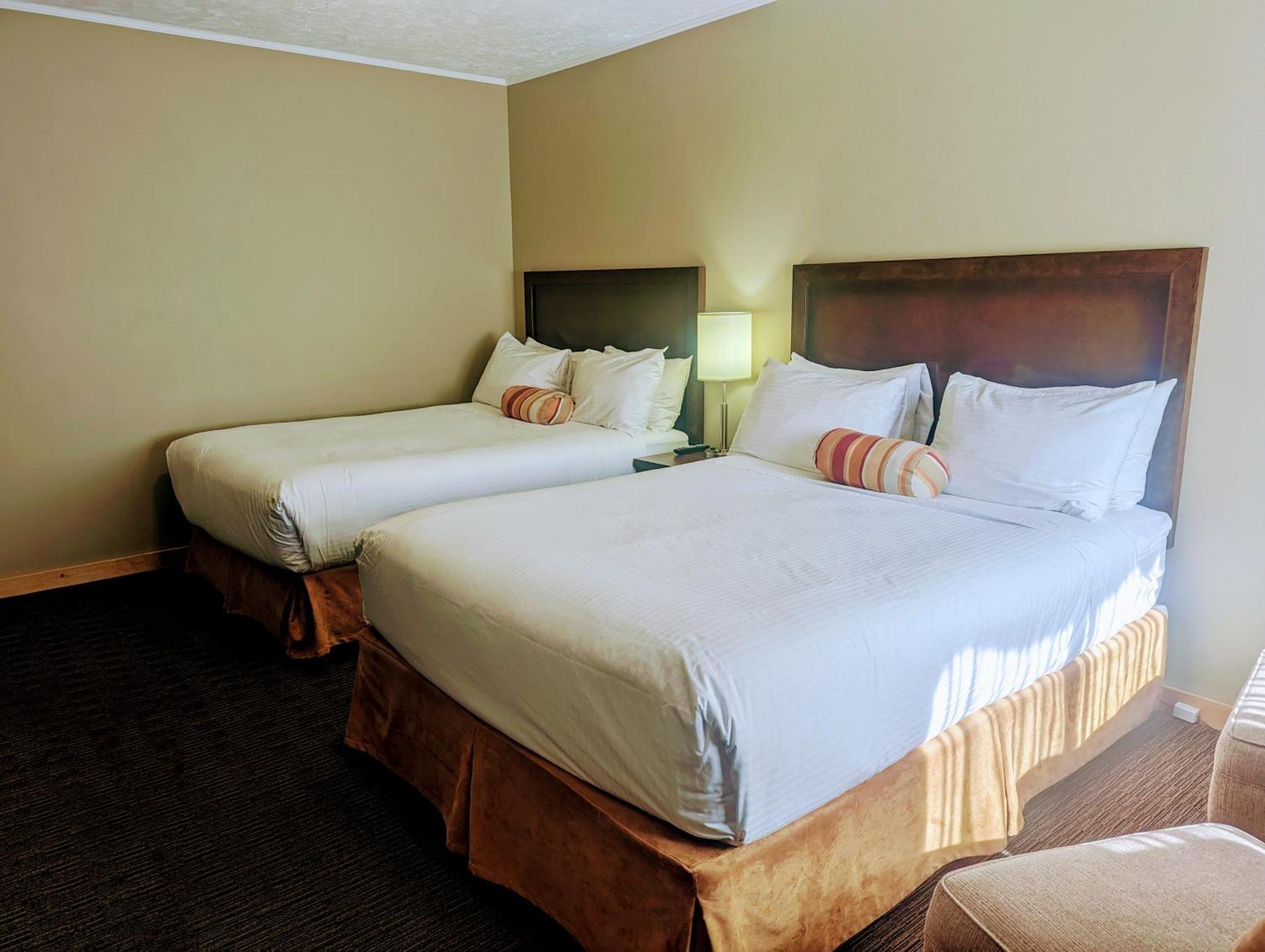 Alpine Inn & Suites เนลสัน ภายนอก รูปภาพ