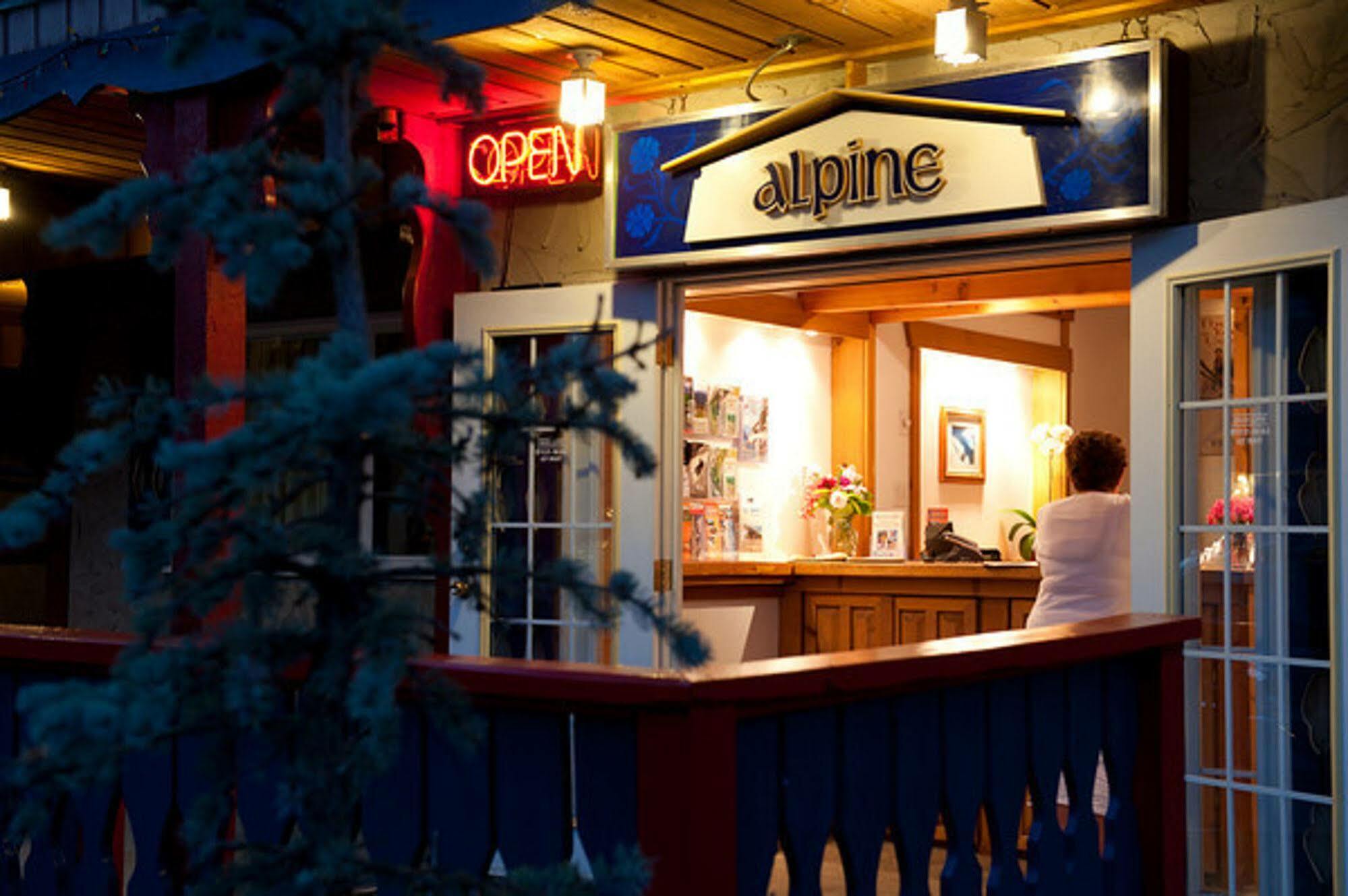 Alpine Inn & Suites เนลสัน ภายนอก รูปภาพ