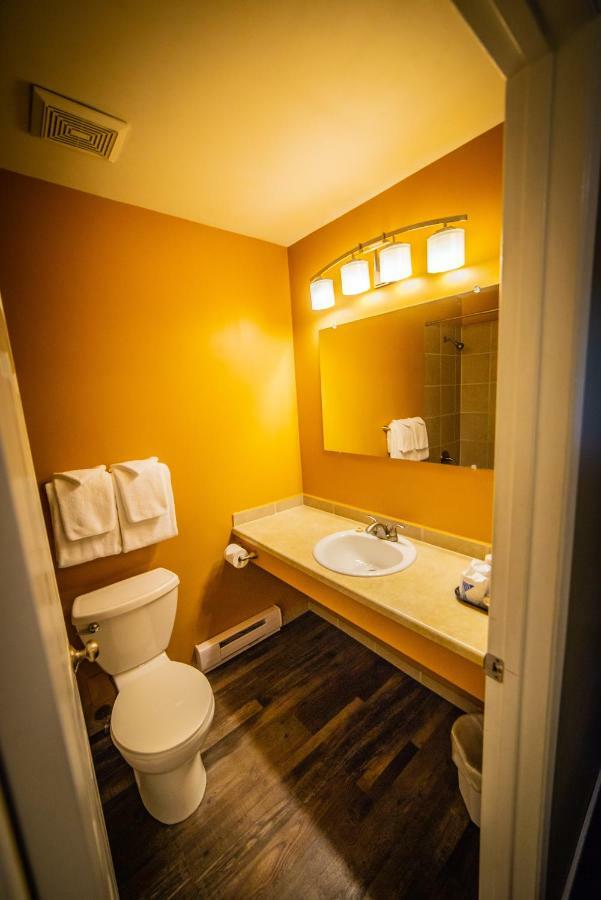 Alpine Inn & Suites เนลสัน ภายนอก รูปภาพ