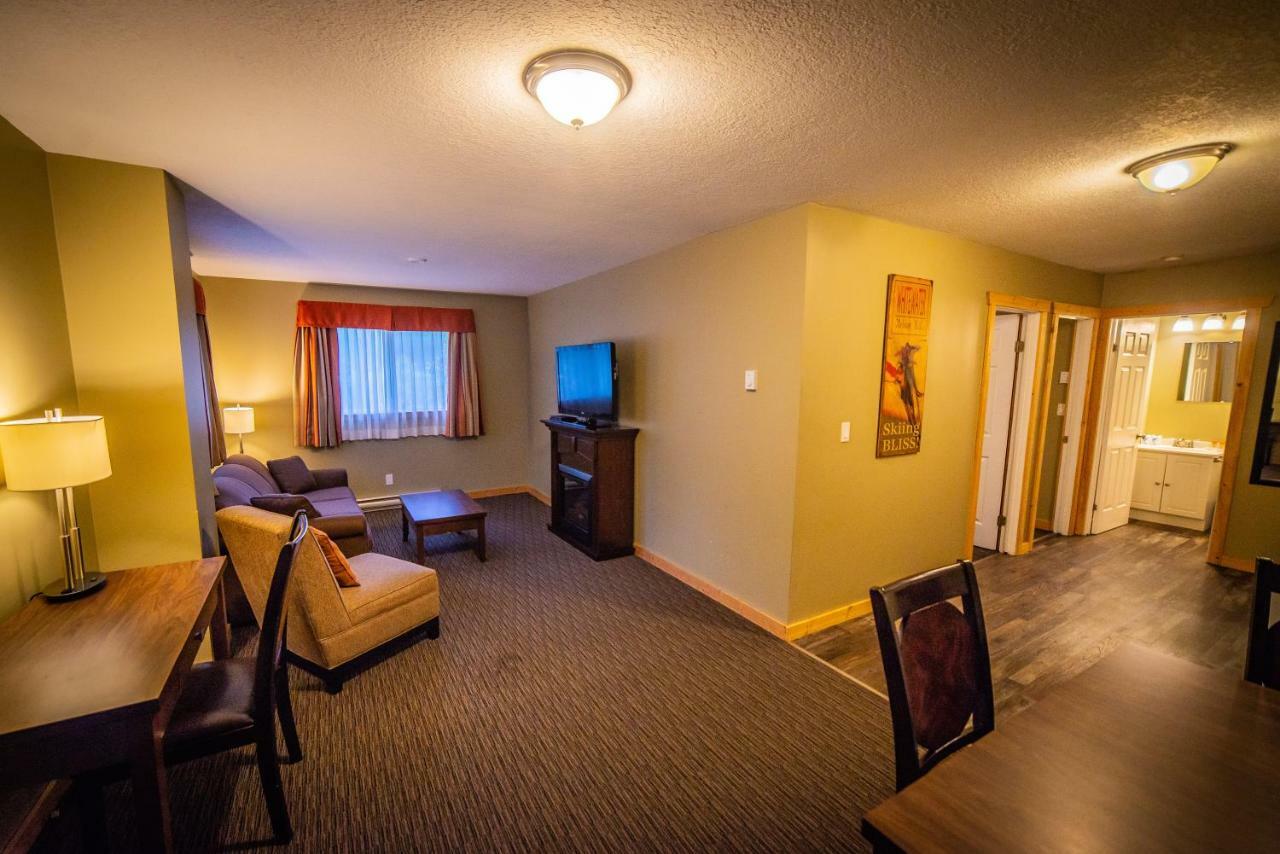 Alpine Inn & Suites เนลสัน ภายนอก รูปภาพ