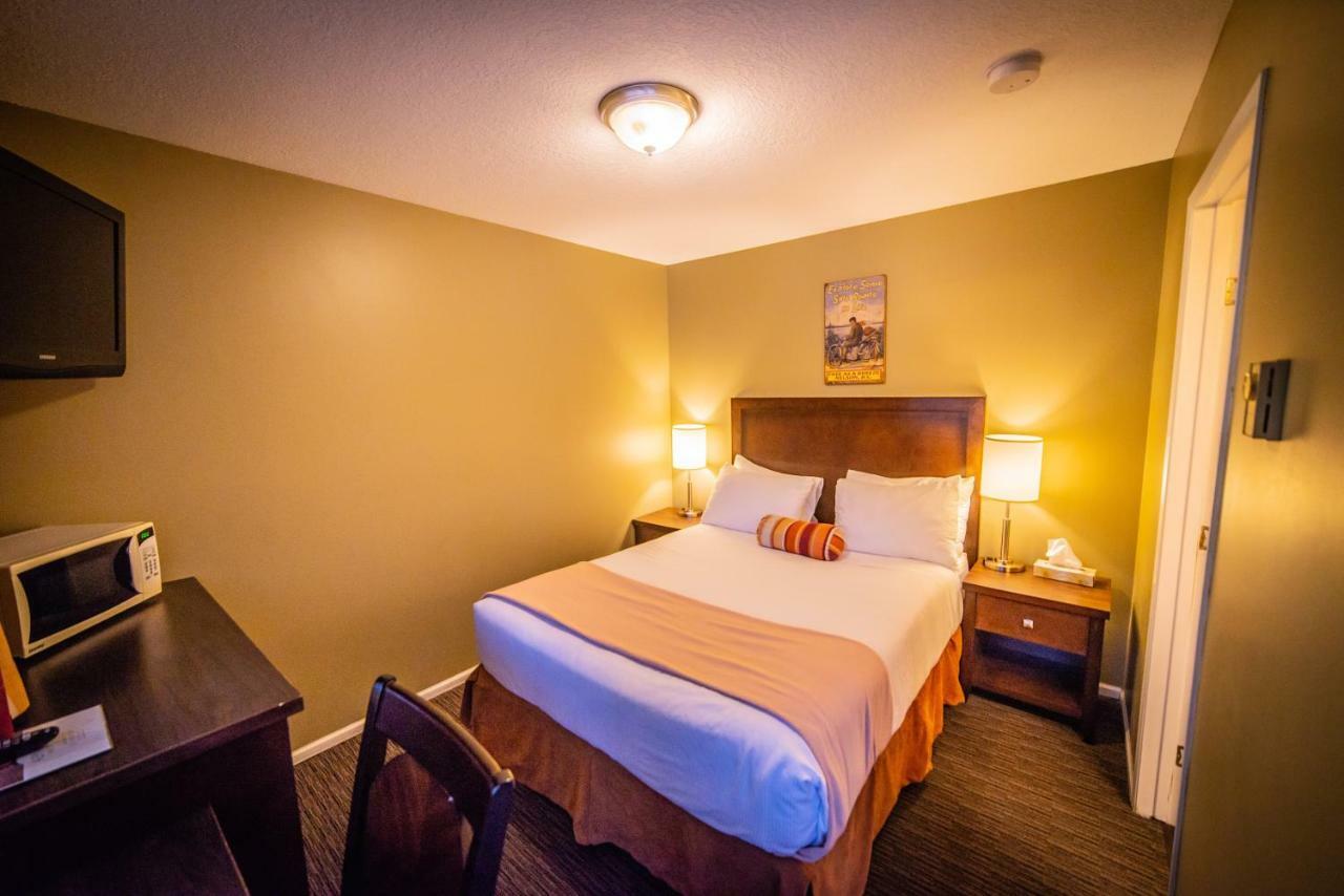 Alpine Inn & Suites เนลสัน ภายนอก รูปภาพ